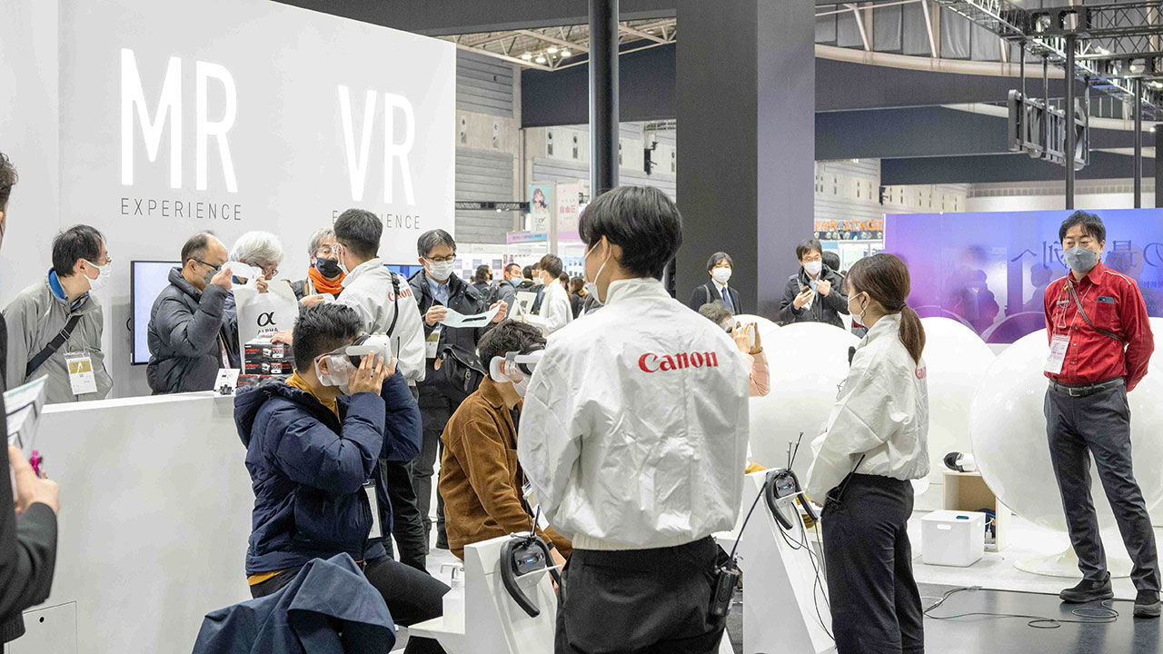 Canon at CP+ 2023: Exhibiting a virtual experience with 3D 180° VR images created with the EOS VR SYSTEM