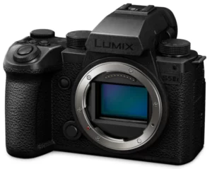 Panasonic S5iiX is here