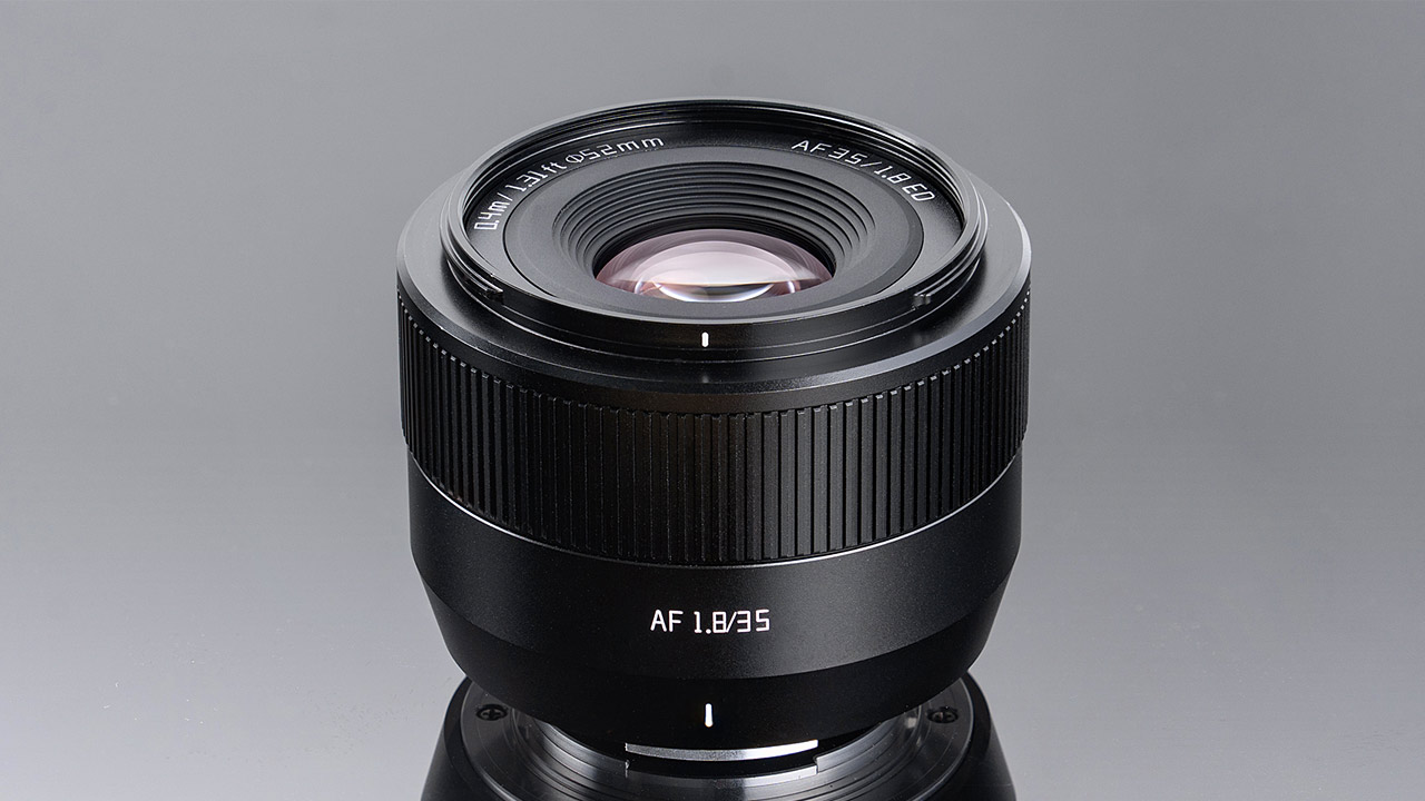 TTArtisan AF 35mm f/1.8 II interchangeable lens unveiled. 