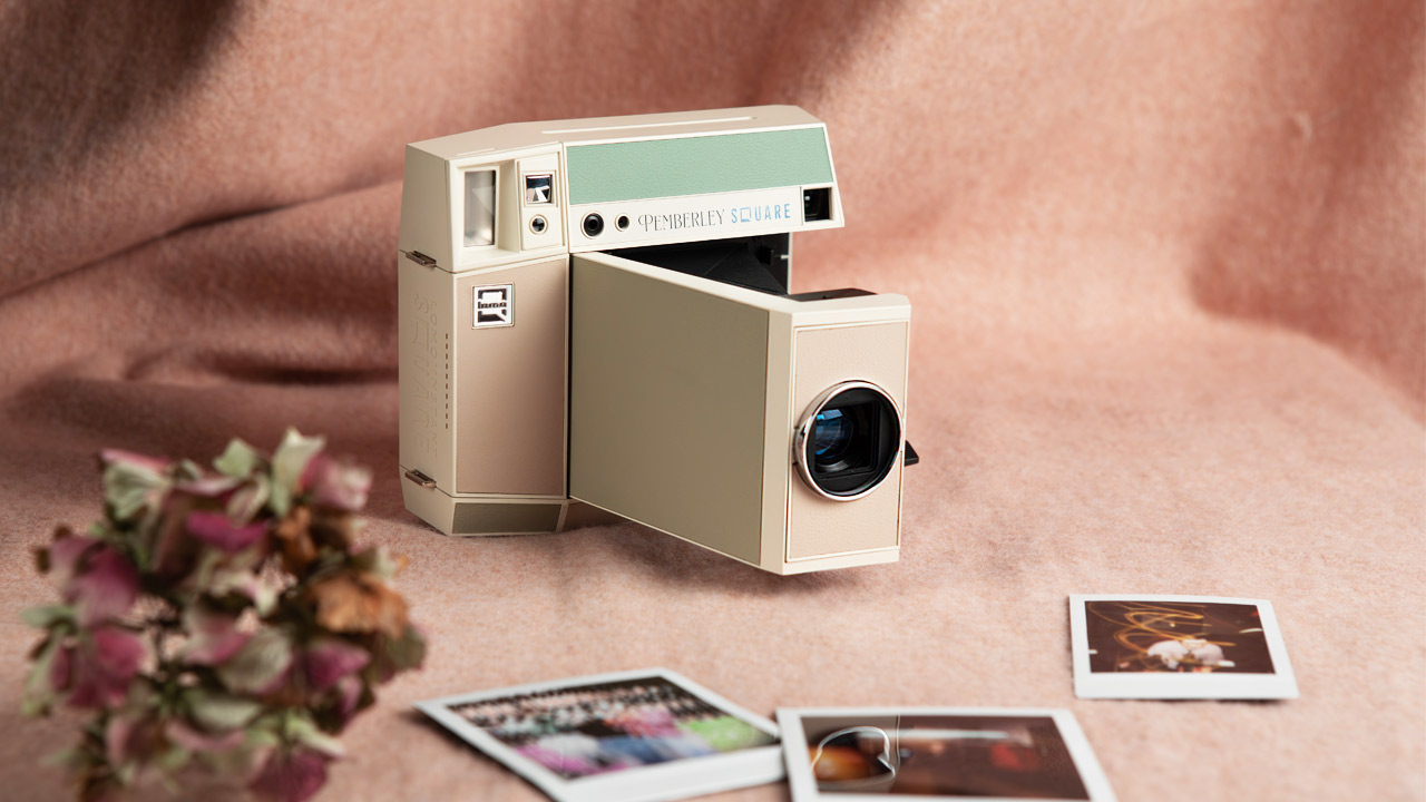 Lomography Lomo’Instant Square Glass – Two New Colors Unveiled